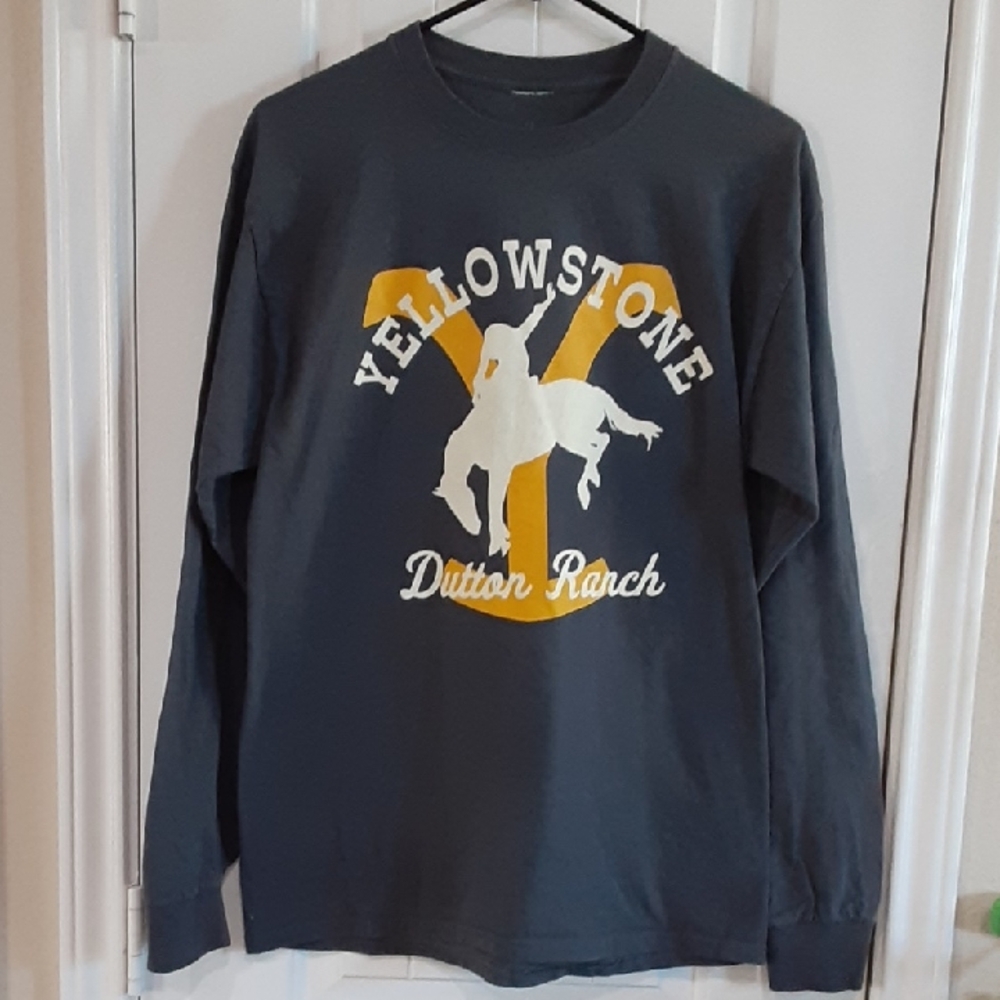 Yellowstone Dutton Ranch Bucking Horse Graphic Long Sleeve Tee - Gray - Medium